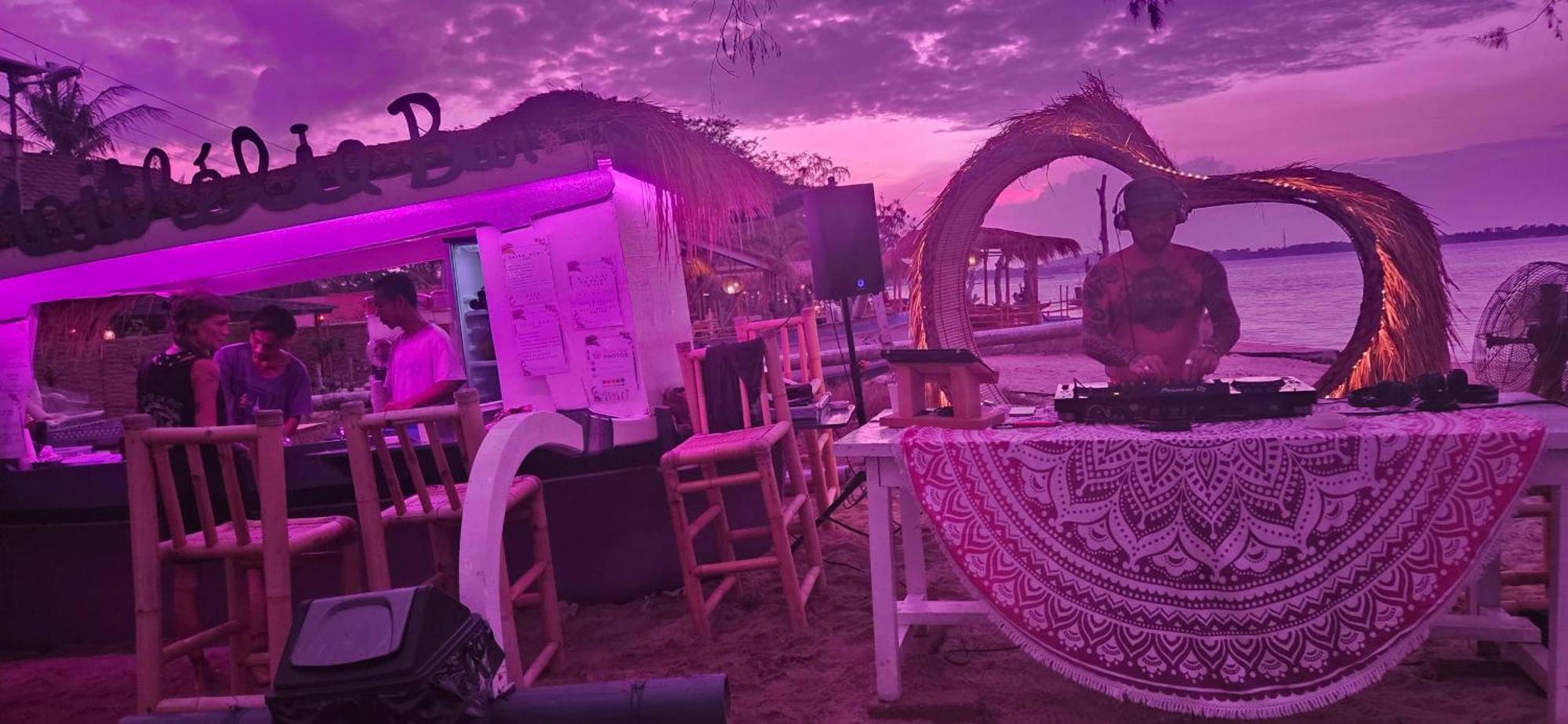 Purple Beach - Maithelia - Gili Air Eksteriør billede